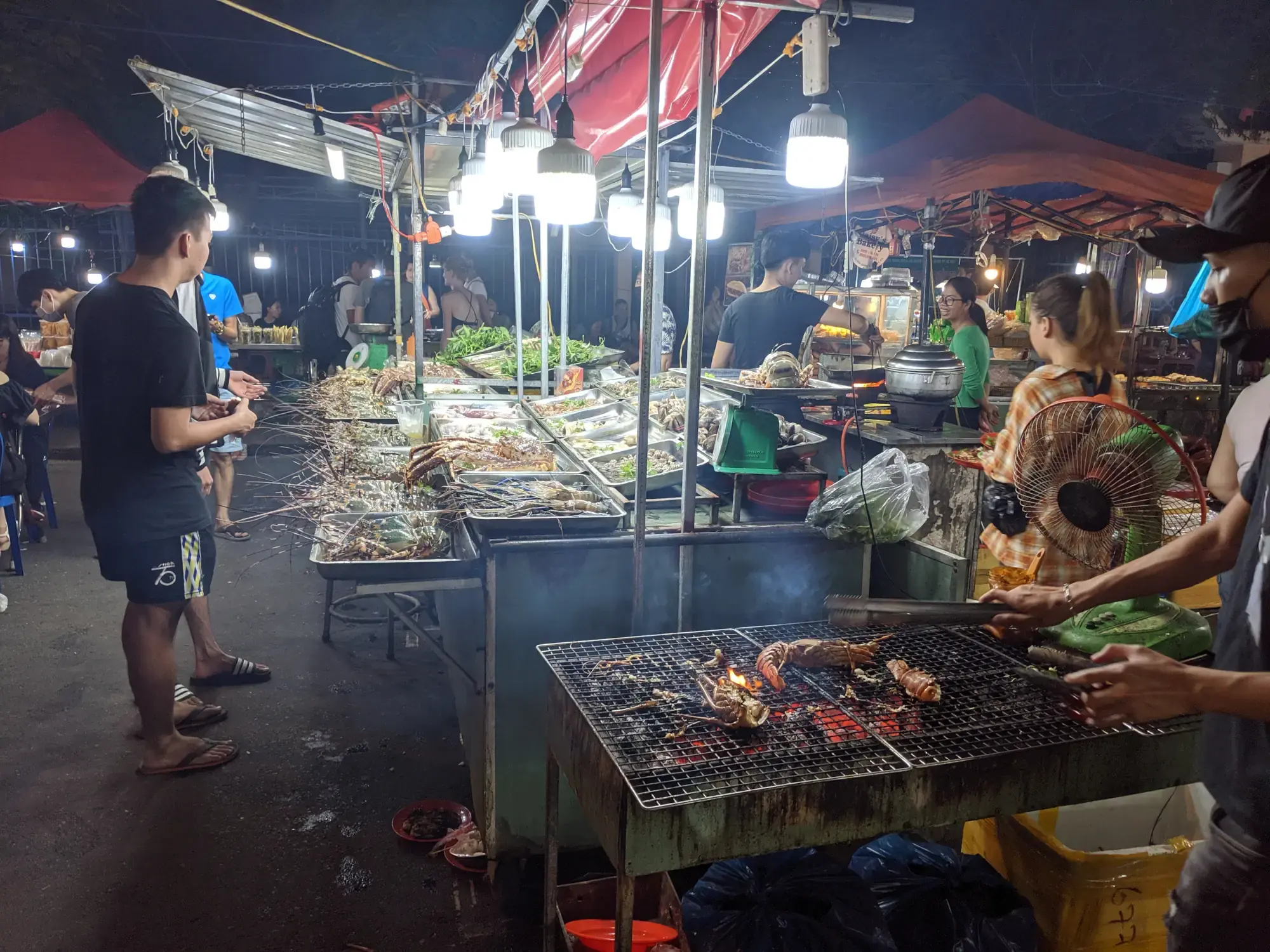 Son Tra Night Market