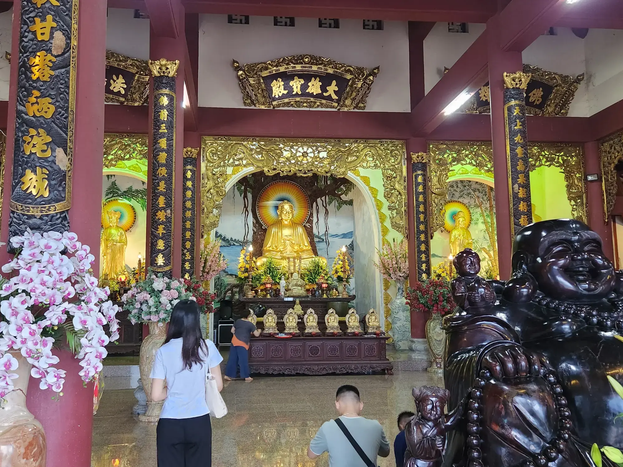 Linh Ung Pagoda - Main temple