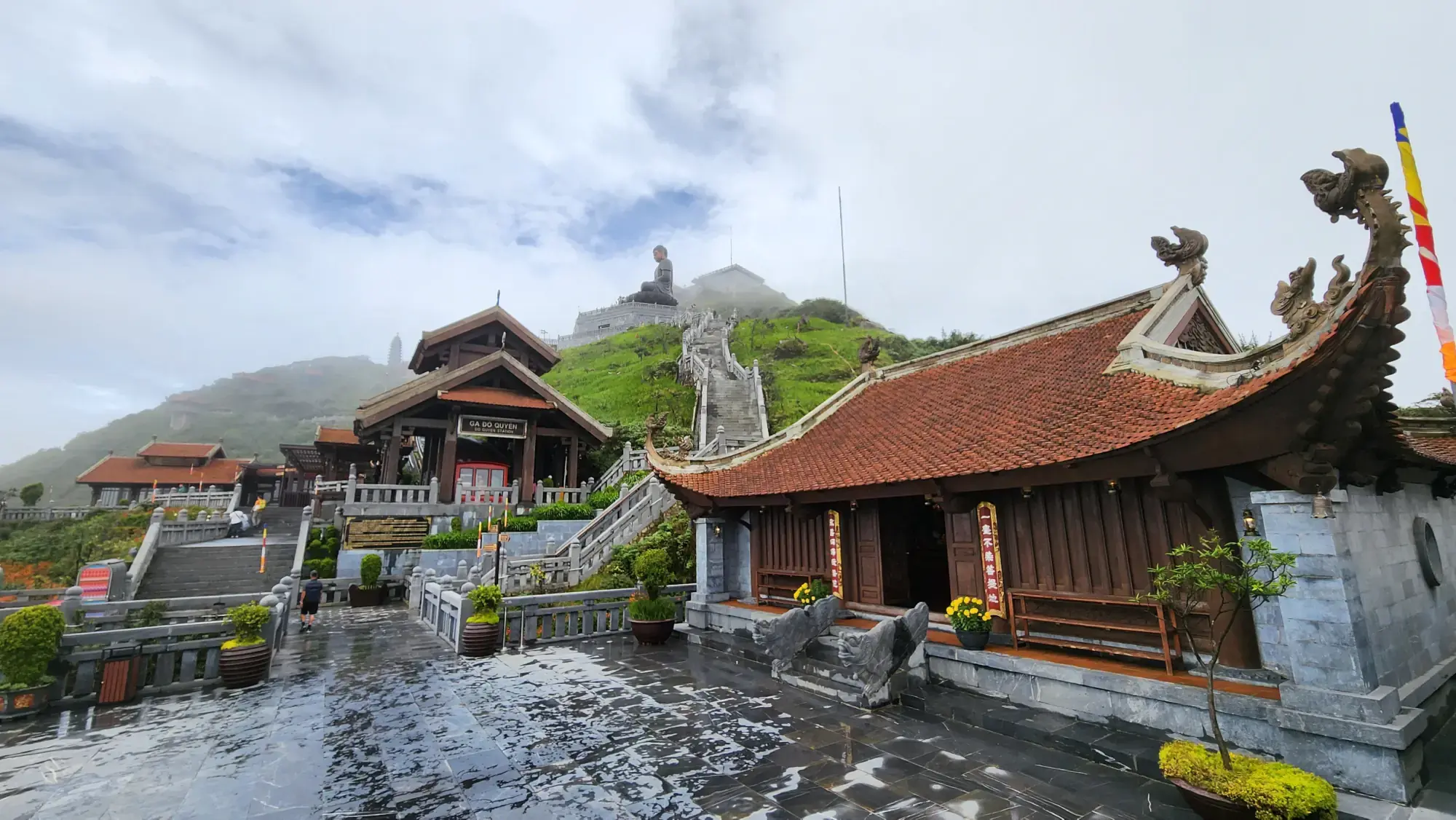 Looking towards the peak, Fansipan Mountain, Sapa, Vietnam