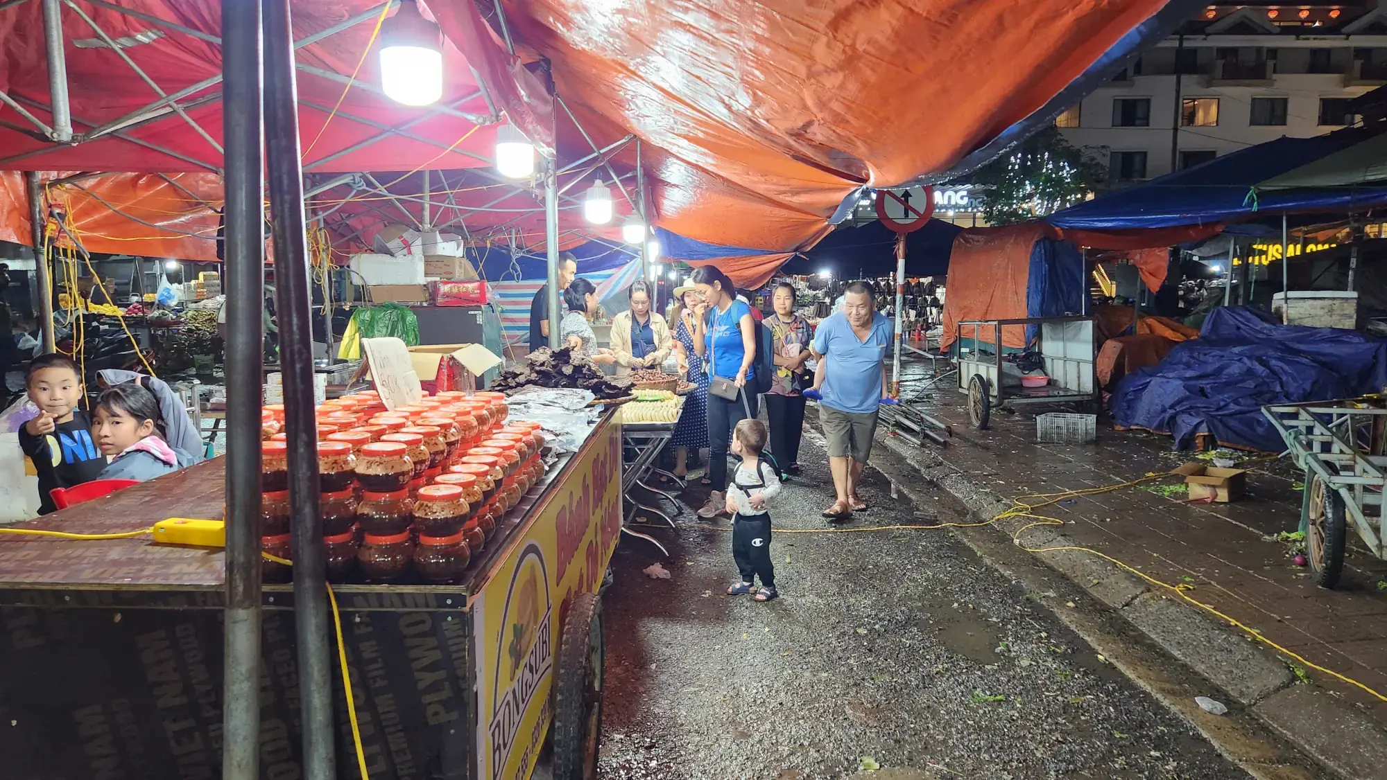 Sapa Night Market, Sapa, Vietnam