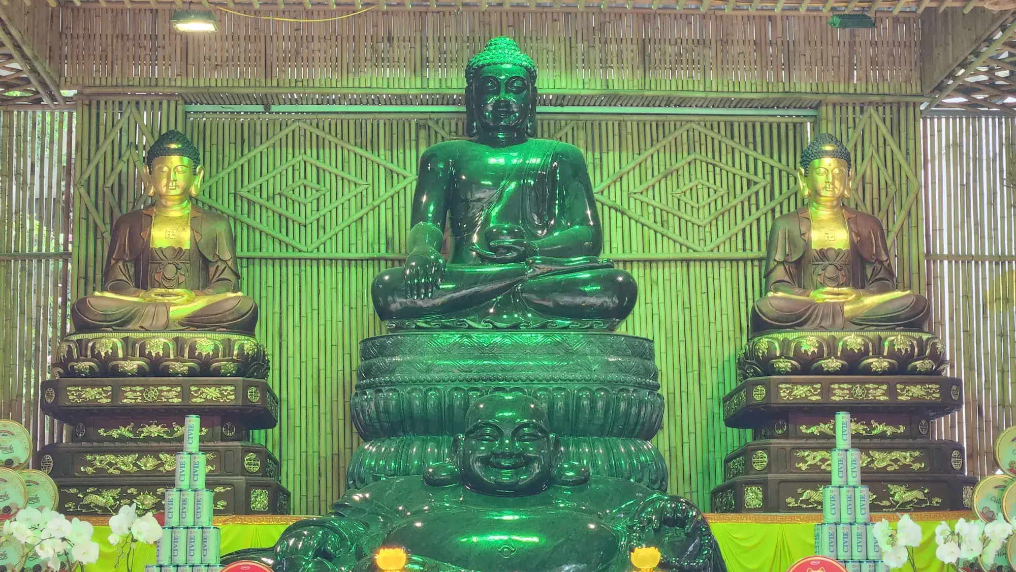 Khai Nguyen Jade Buddha shrine