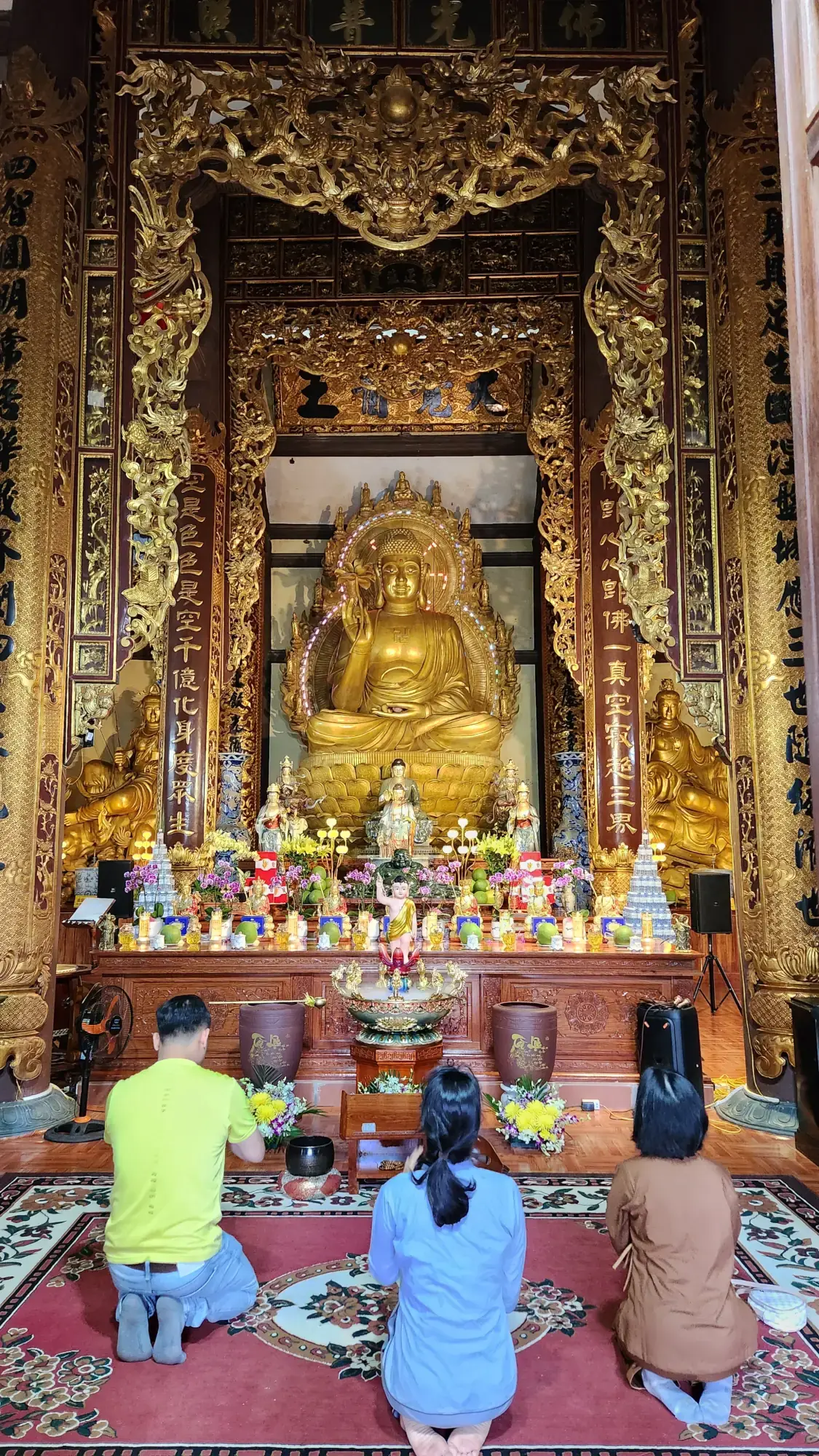 Tan Vien Pagoda - main temple