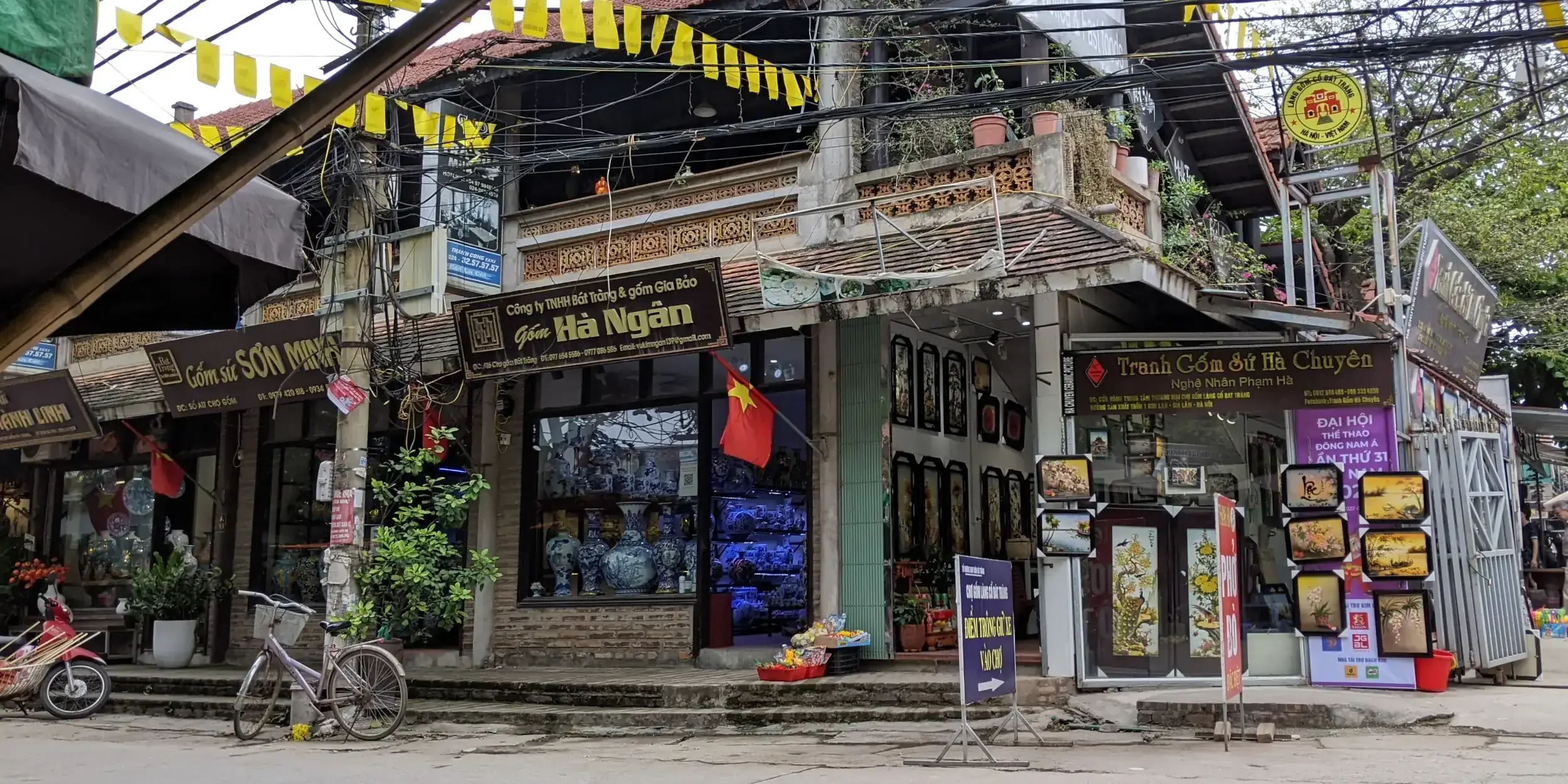 Bát Tràng Pottery Village, Hanoi, Vietnam